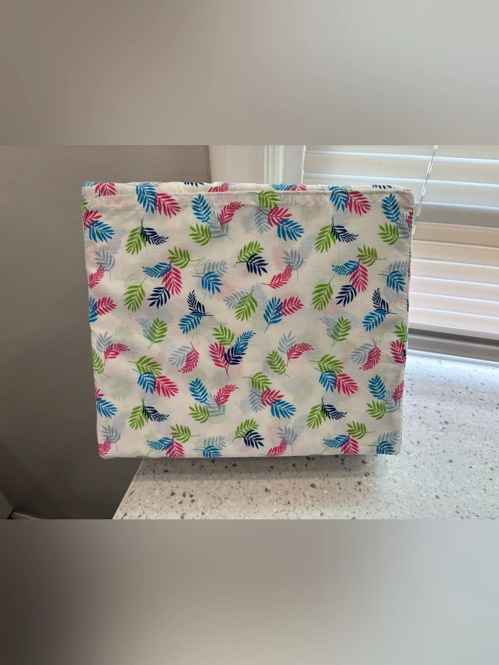 NWOT Kate Spade Colorful Leaves Queen Sheet Set
